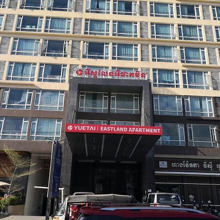 Eastland Hotel & Apartment Phnom Penh Exterior foto