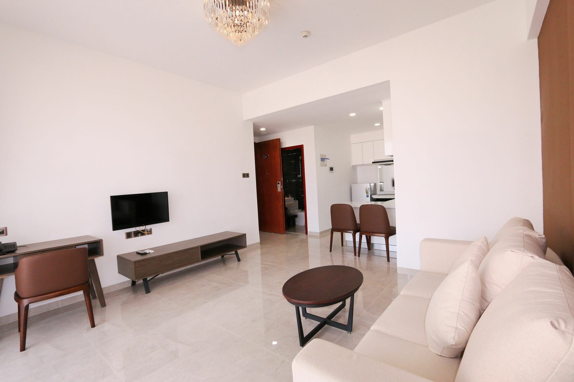 Eastland Hotel & Apartment Phnom Penh Exterior foto