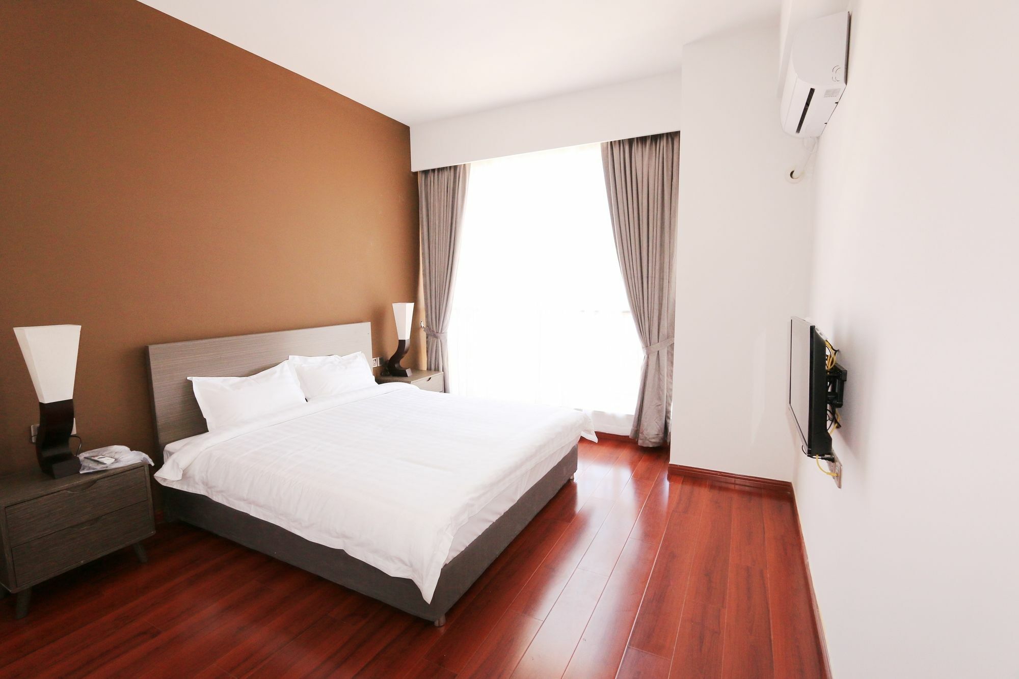 Eastland Hotel & Apartment Phnom Penh Exterior foto