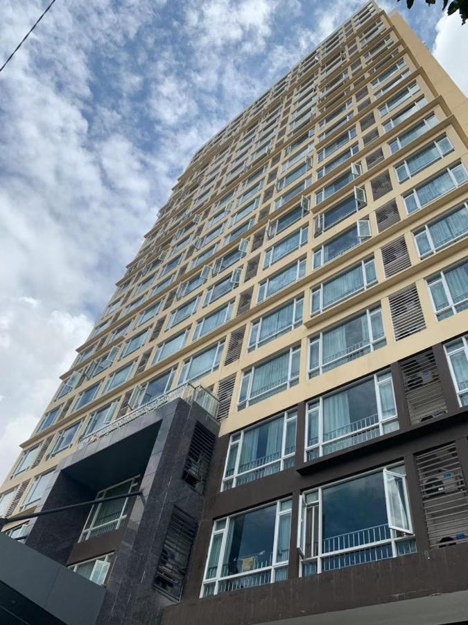Eastland Hotel & Apartment Phnom Penh Exterior foto